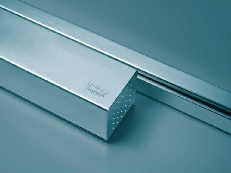 ferme-porte-pour-ventouses-electromagnetiques-ts-93-2s-b-dorma-square-1000×1000 (1) Ferme-porte Dorma TS