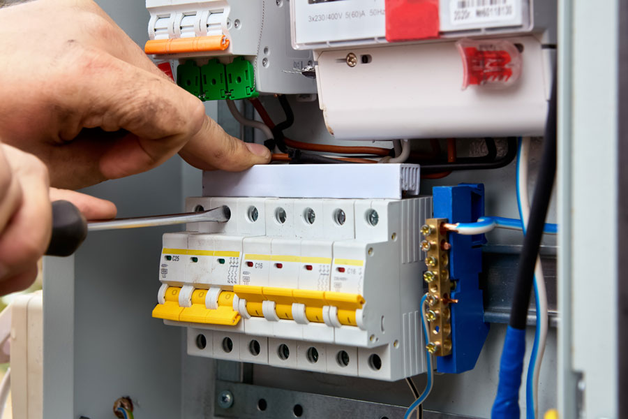 Boîte De Distribution D'électricité Avec Fils Et Disjoncteurs (boîte à  Fusibles)