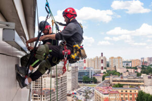 alpinisme industriel sécurité du travail en hauteur corde harnais longe casque