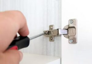 guide d'achat choix des charnières et paumelles