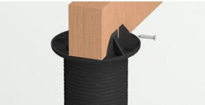 Fixation du plot à la lambourde